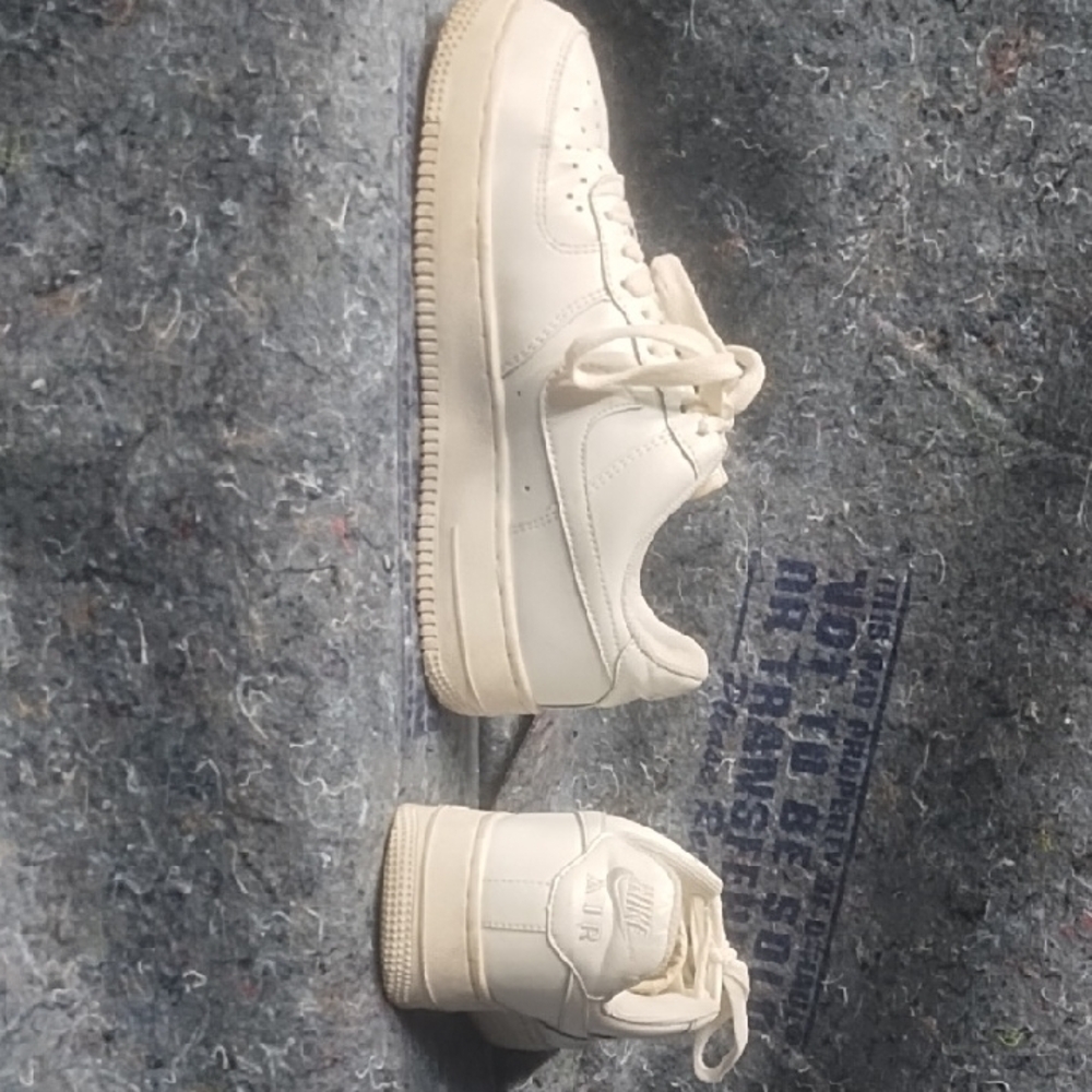 White Low-Top Sneakers with Textured Upper and Thick Sole